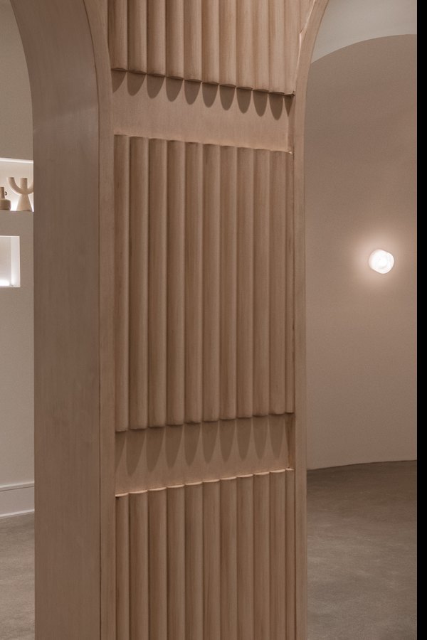 Fluted white oak under spot light